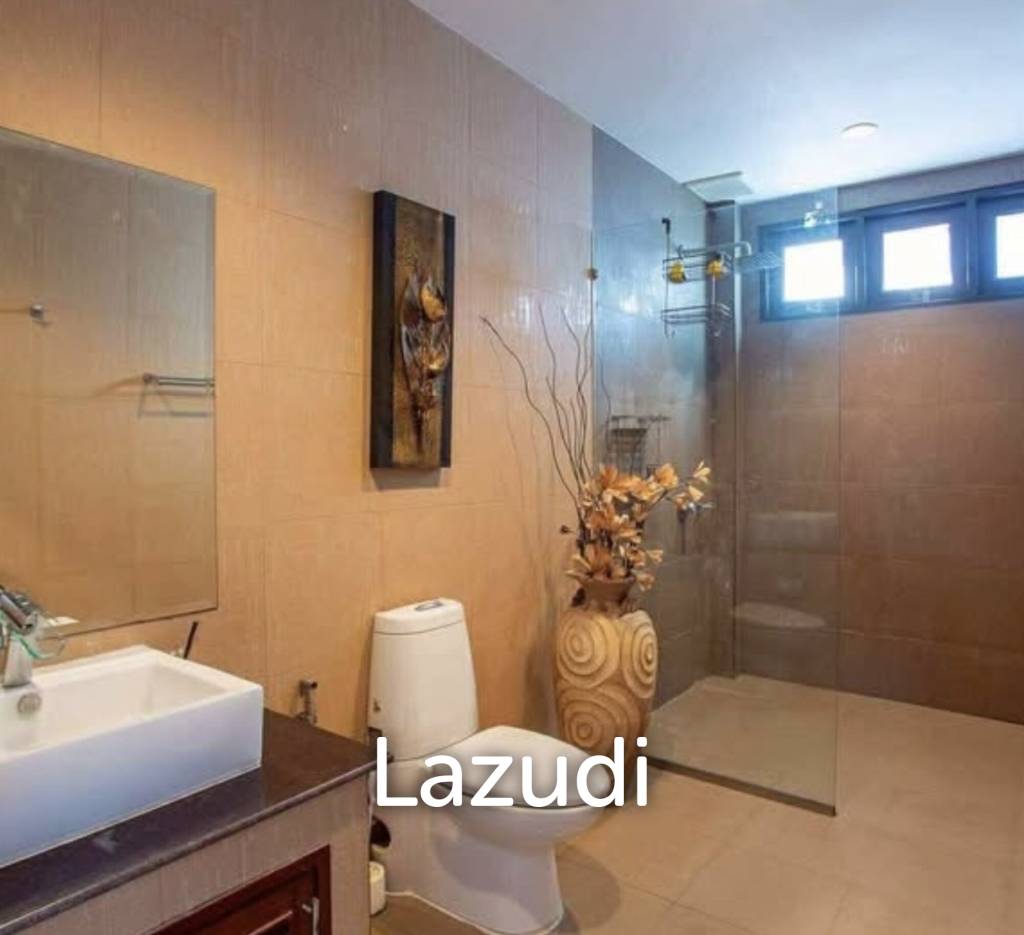 AVENUE 88 : renovated 3 bed pool villa