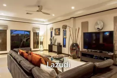 AVENUE 88 : renovated 3 bed pool villa