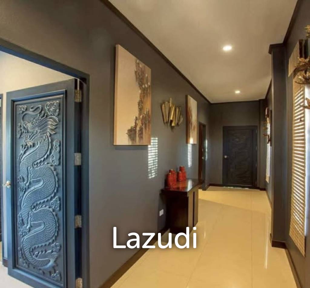 AVENUE 88 : renovated 3 bed pool villa