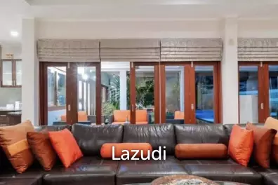 AVENUE 88 : renovated 3 bed pool villa