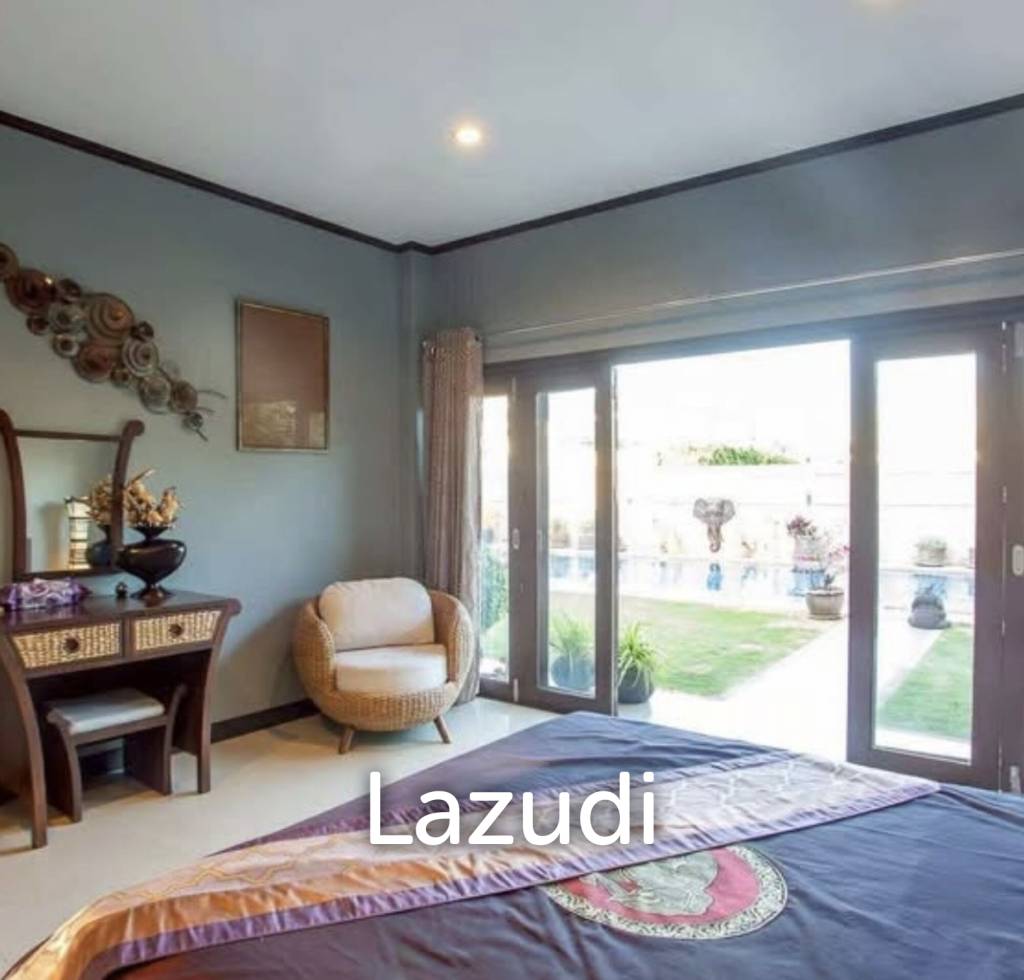 AVENUE 88 : renovated 3 bed pool villa