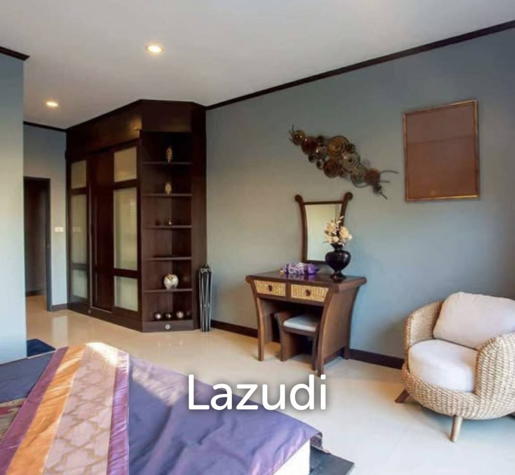 AVENUE 88 : renovated 3 bed pool villa