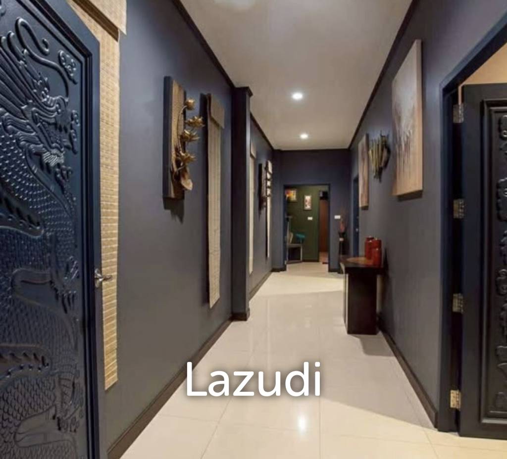 AVENUE 88 : renovated 3 bed pool villa