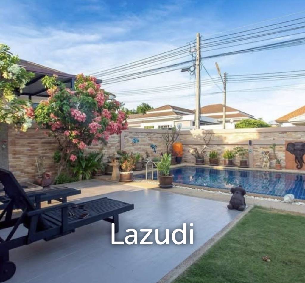 AVENUE 88 : renovated 3 bed pool villa