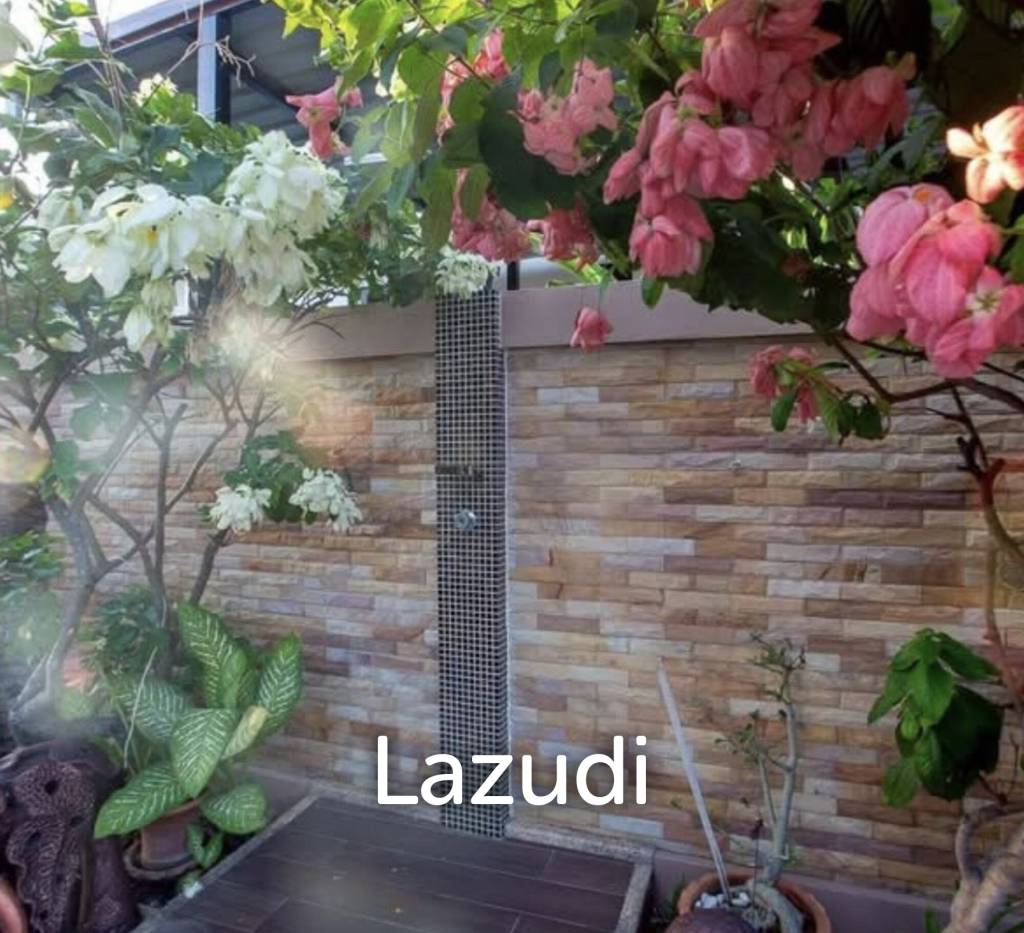 AVENUE 88 : renovated 3 bed pool villa