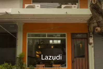 Cafe/Restaurant with kitchen Close to BTS On Nut   Shop space with kitchen in a low-rise apartment