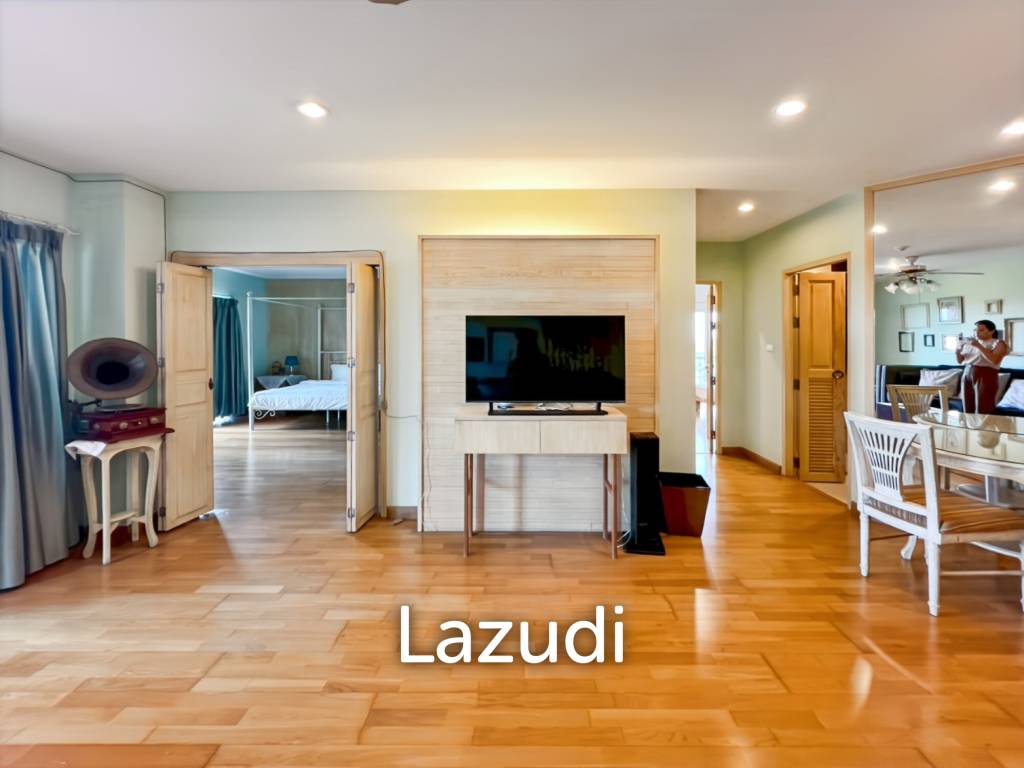 Blue Mountain : Spacious 2-Bedroom Condo with Scenic Views in Hua Hin