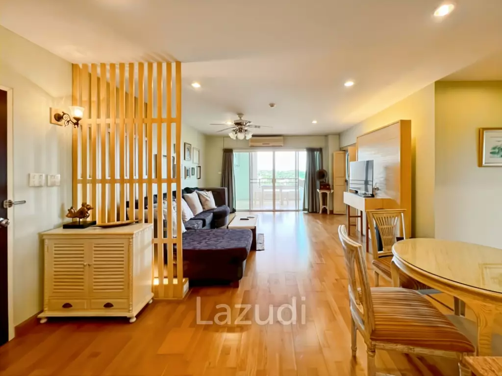 Blue Mountain : Spacious 2-Bedroom Condo with Scenic Views in Hua Hin