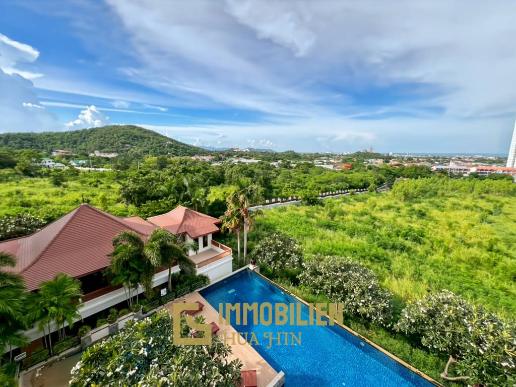 คอนโด 2 ห้องนอน ขนาด 115 ตร.ม. ที่ Blue Mountain พร้อมเฟอร์นิเจอร์ครบ