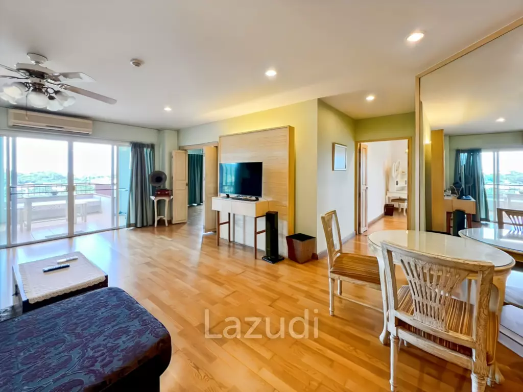 Blue Mountain : Spacious 2-Bedroom Condo with Scenic Views in Hua Hin