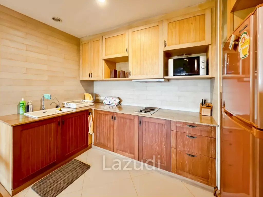 Blue Mountain : Spacious 2-Bedroom Condo with Scenic Views in Hua Hin
