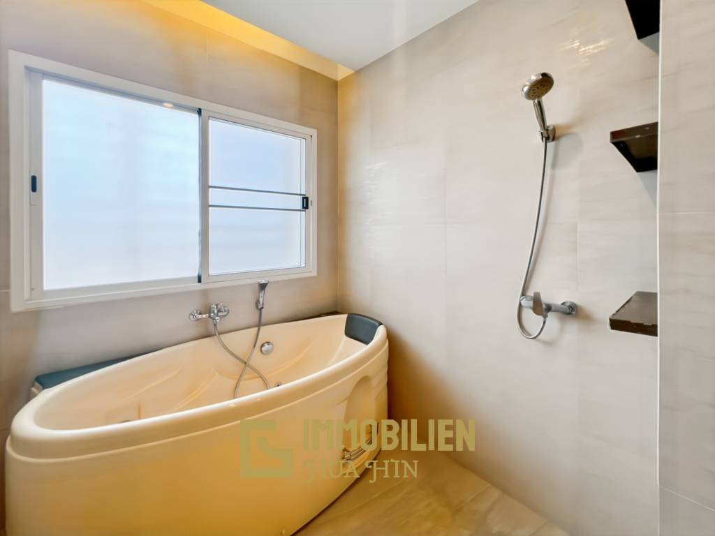 คอนโด 2 ห้องนอน ขนาด 115 ตร.ม. ที่ Blue Mountain พร้อมเฟอร์นิเจอร์ครบ