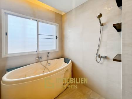 คอนโด 2 ห้องนอน ขนาด 115 ตร.ม. ที่ Blue Mountain พร้อมเฟอร์นิเจอร์ครบ