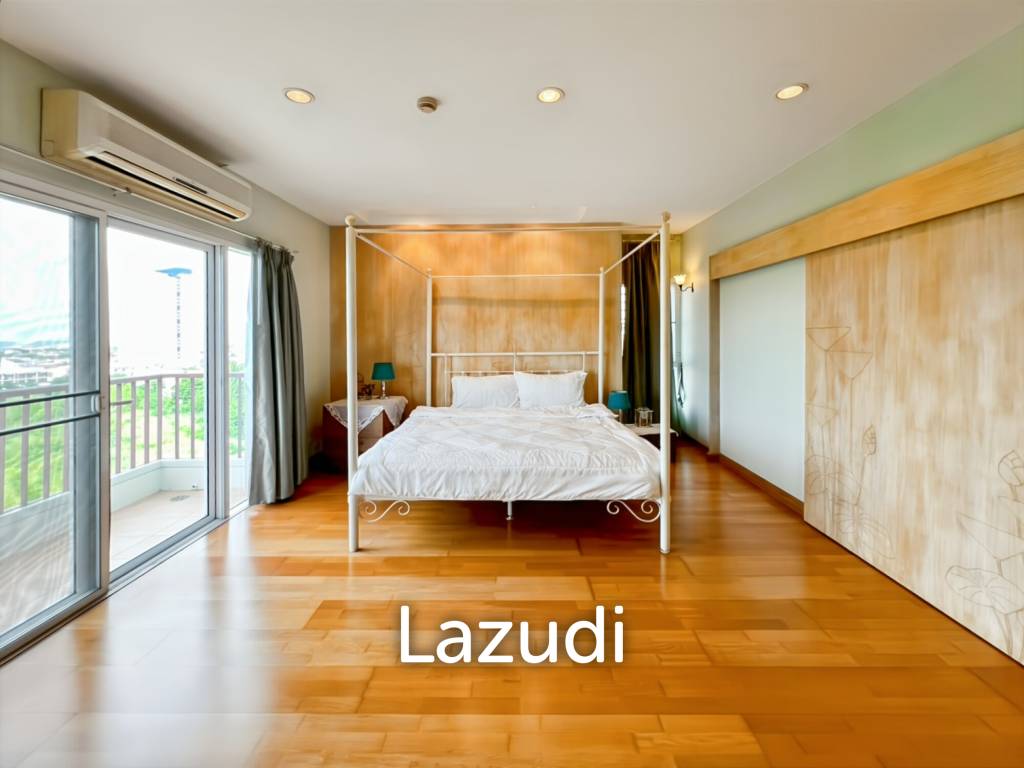 Blue Mountain : Spacious 2-Bedroom Condo with Scenic Views in Hua Hin