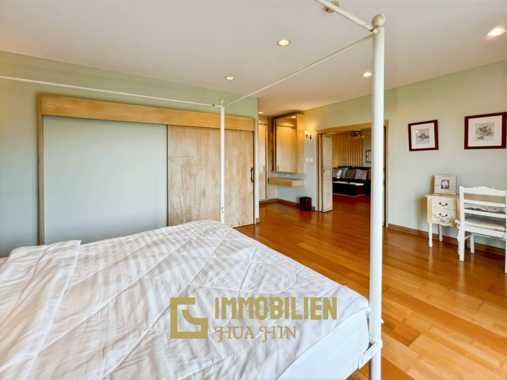 คอนโด 2 ห้องนอน ขนาด 115 ตร.ม. ที่ Blue Mountain พร้อมเฟอร์นิเจอร์ครบ