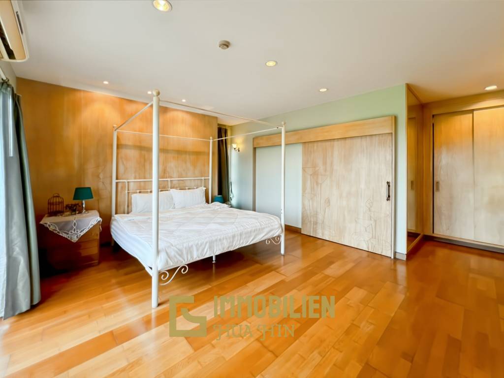 คอนโด 2 ห้องนอน ขนาด 115 ตร.ม. ที่ Blue Mountain พร้อมเฟอร์นิเจอร์ครบ