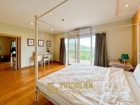 คอนโด 2 ห้องนอน ขนาด 115 ตร.ม. ที่ Blue Mountain พร้อมเฟอร์นิเจอร์ครบ