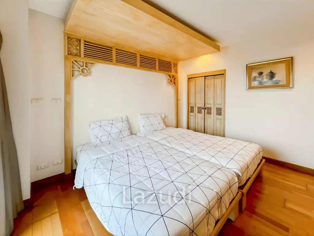 Blue Mountain : Spacious 2-Bedroom Condo with Scenic Views in Hua Hin