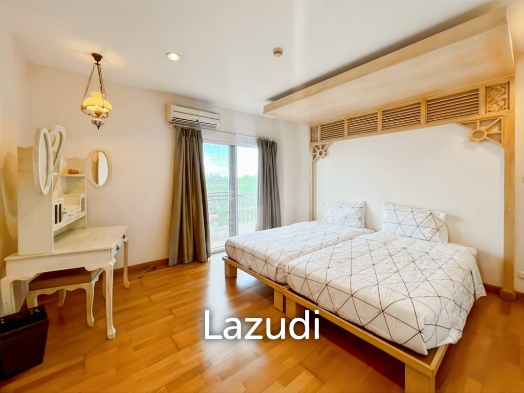 Blue Mountain : Spacious 2-Bedroom Condo with Scenic Views in Hua Hin