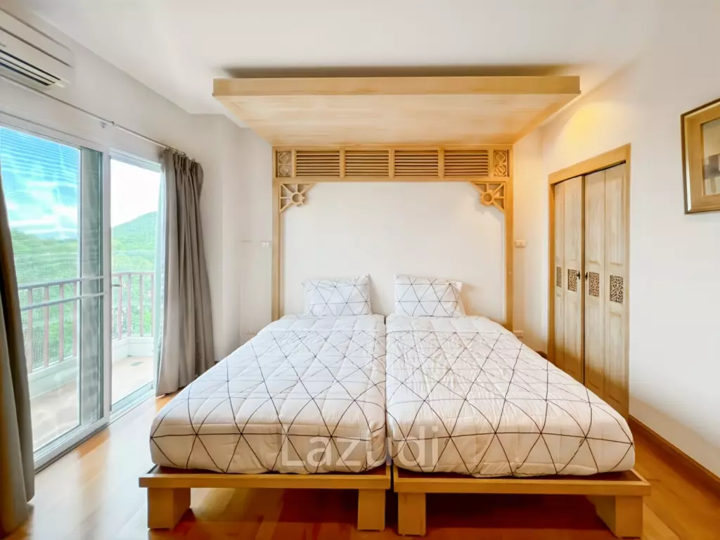Blue Mountain : Spacious 2-Bedroom Condo with Scenic Views in Hua Hin