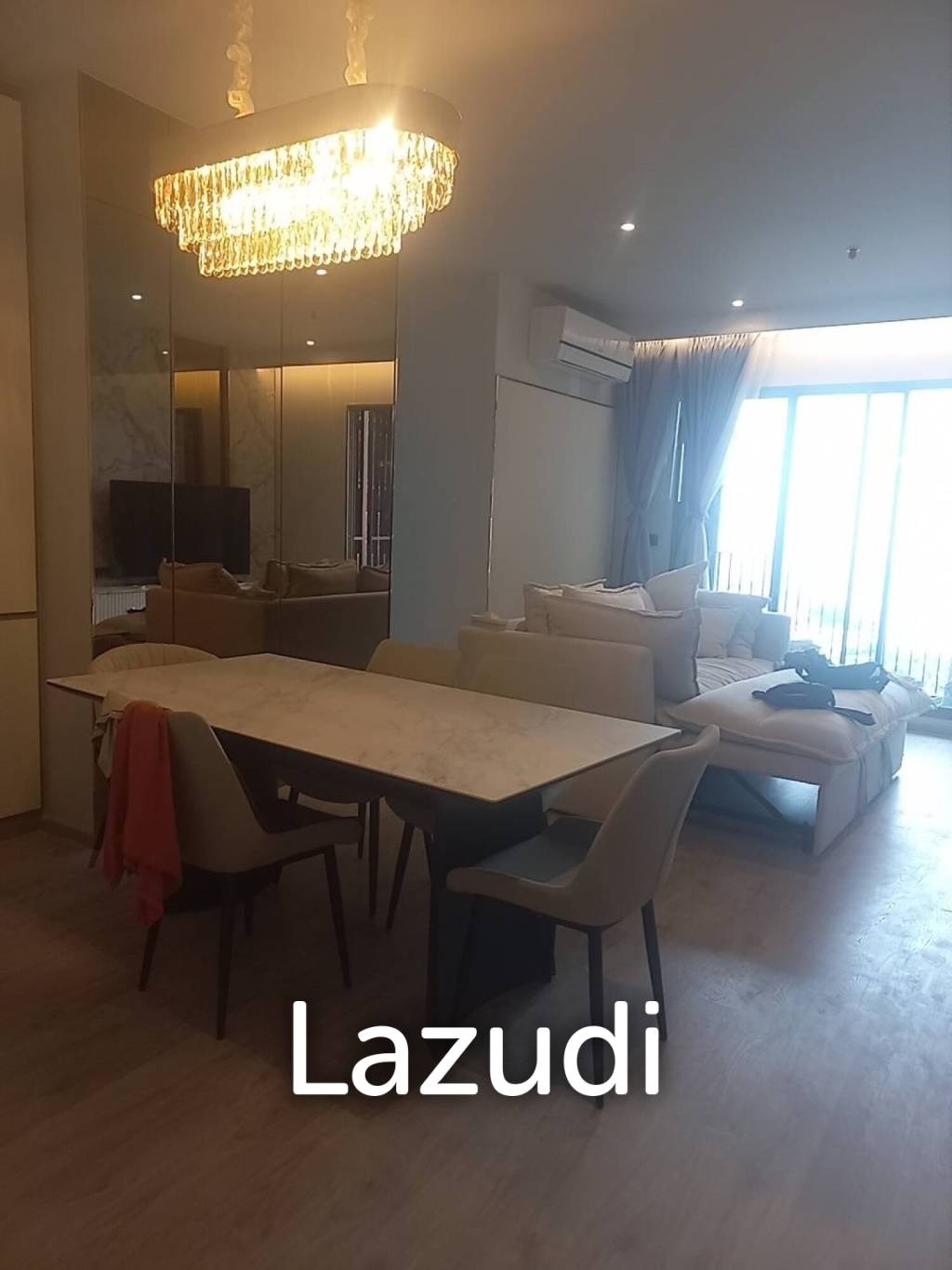 2 Bed 2 Bath 85 SQ.M RHYTHM Ekkamai Estate