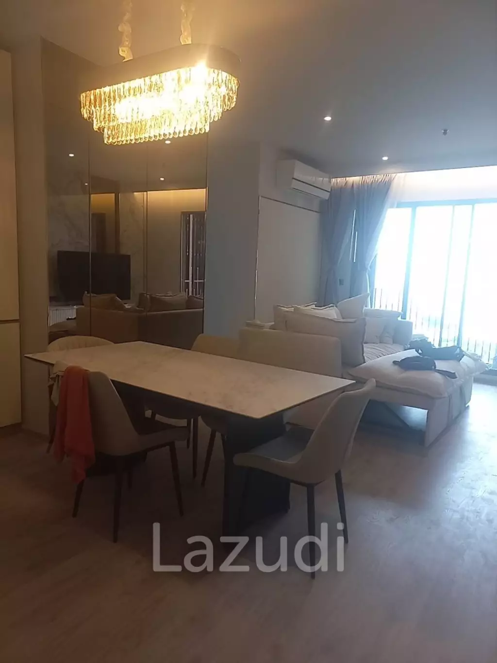 2 Bed 2 Bath 85 SQ.M RHYTHM Ekkamai Estate