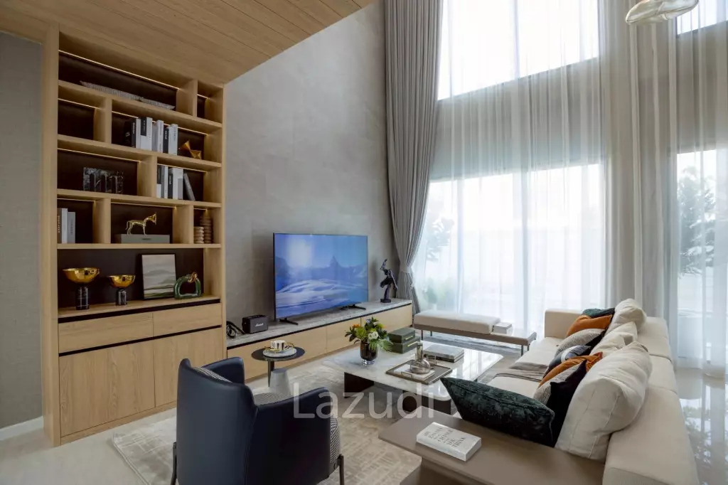 4 Bedrooms 6 Bathrooms 425 SQ.M. Luxury Vista Villa Pattaya