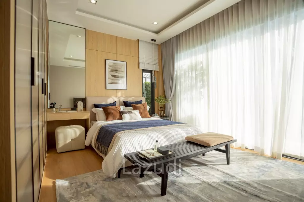 4 Bedrooms 6 Bathrooms 425 SQ.M. Luxury Vista Villa Pattaya