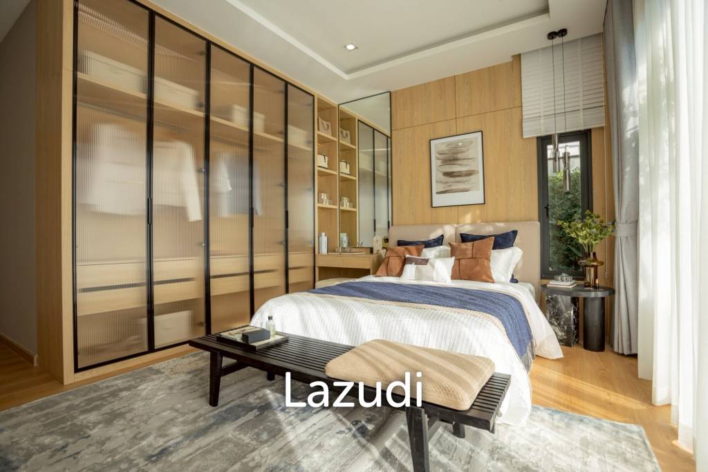 4 Bedrooms 6 Bathrooms 425 SQ.M. Luxury Vista Villa Pattaya