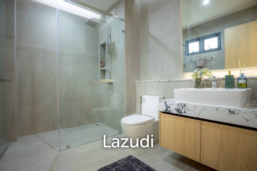 4 Bedrooms 6 Bathrooms 425 SQ.M. Luxury Vista Villa Pattaya