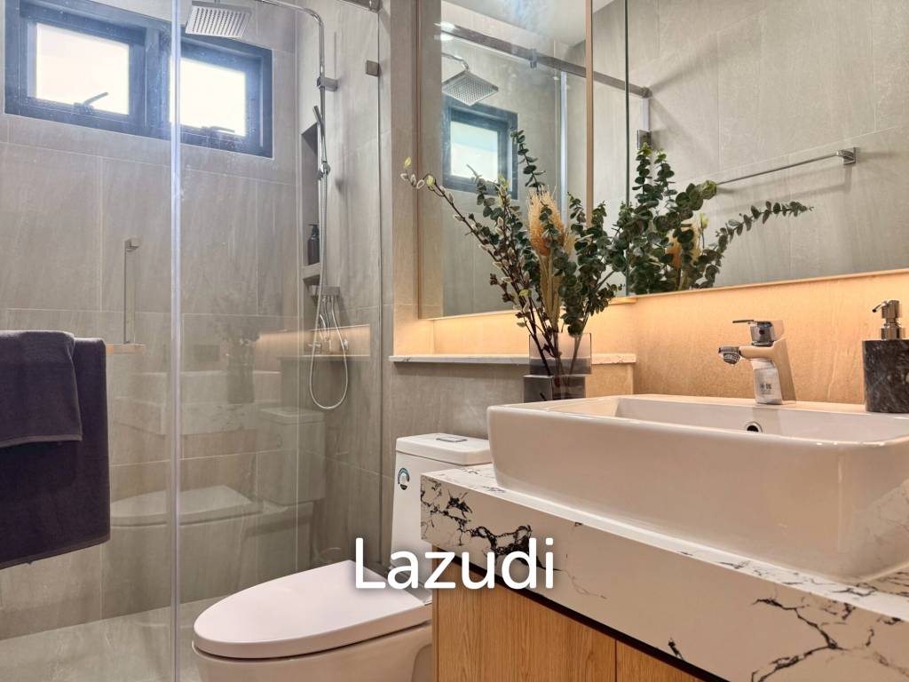 4 Bedrooms 6 Bathrooms 402 SQ.M. Luxury Vista Villa Pattaya