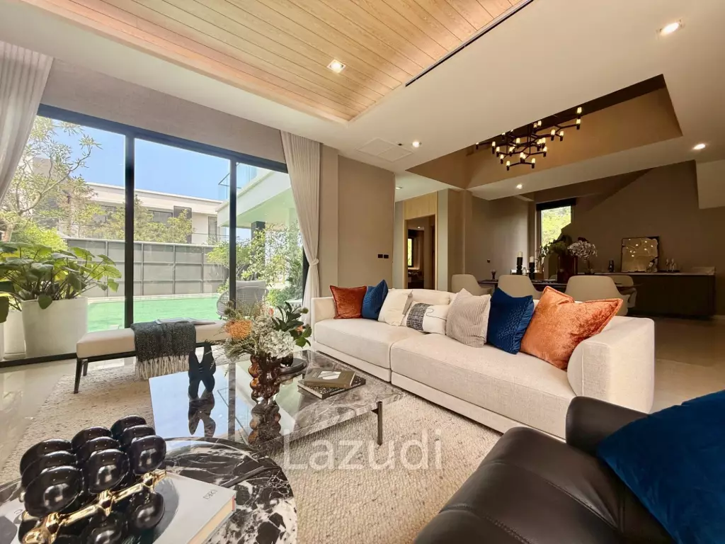 4 Bedrooms 6 Bathrooms 402 SQ.M. Luxury Vista Villa Pattaya