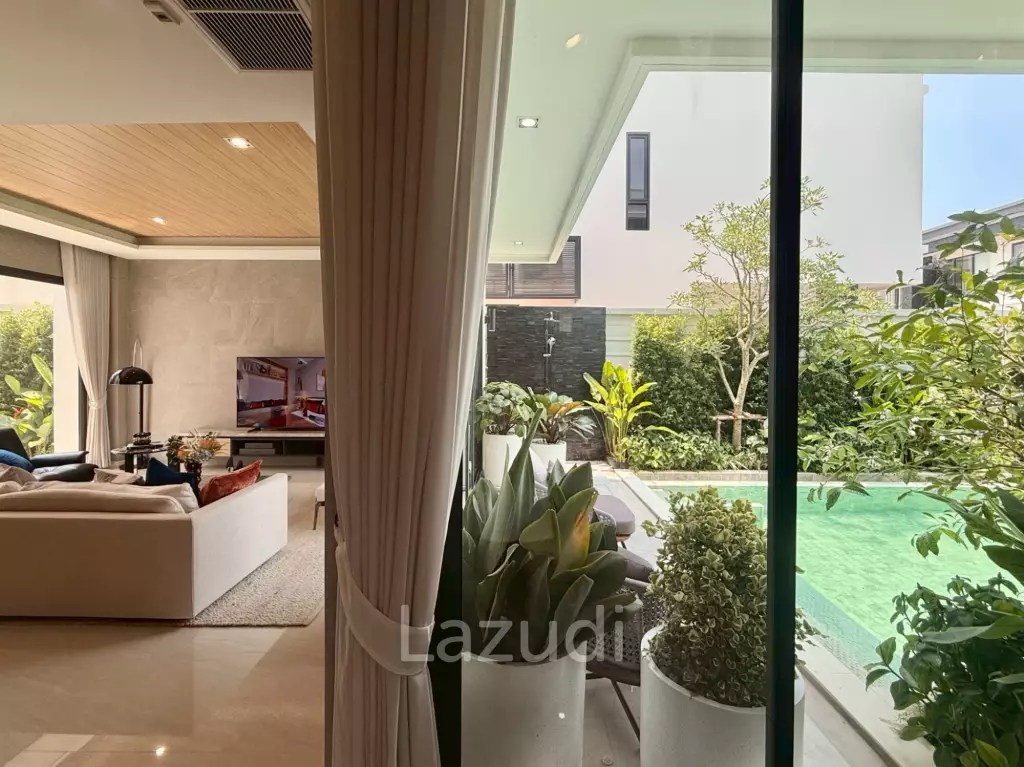 4 Bedrooms 6 Bathrooms 402 SQ.M. Luxury Vista Villa Pattaya