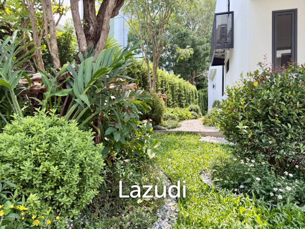 4 Bedrooms 6 Bathrooms 402 SQ.M. Luxury Vista Villa Pattaya