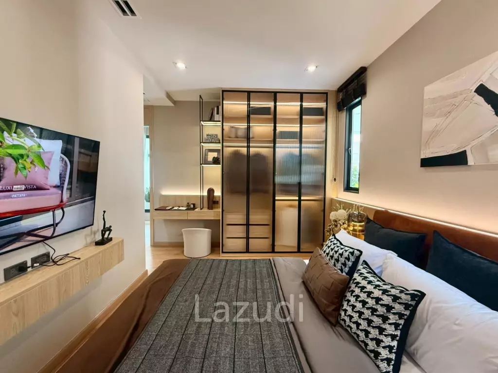 4 Bedrooms 6 Bathrooms 402 SQ.M. Luxury Vista Villa Pattaya
