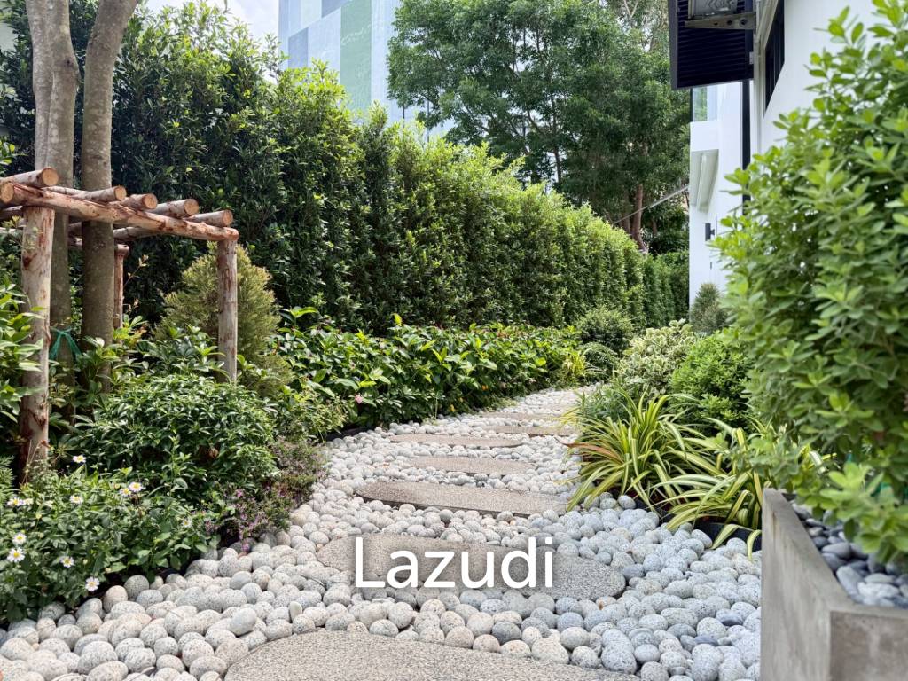 4 Bedrooms 6 Bathrooms 402 SQ.M. Luxury Vista Villa Pattaya