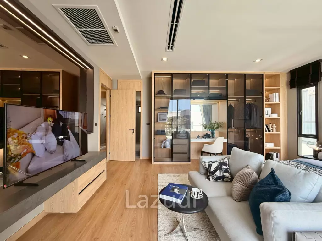 4 Bedrooms 6 Bathrooms 402 SQ.M. Luxury Vista Villa Pattaya