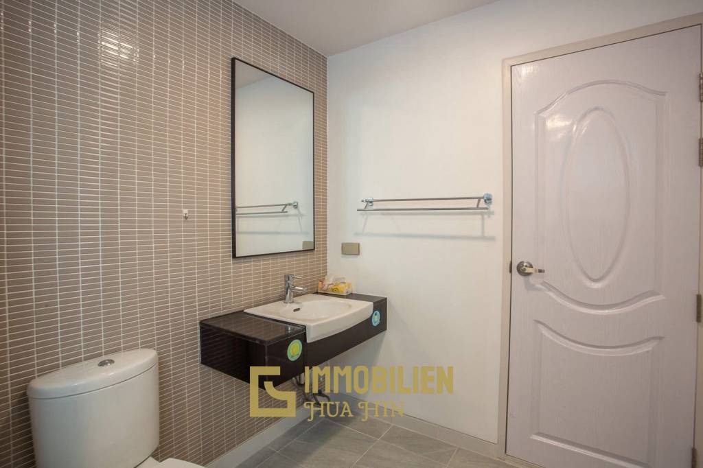 2-Schlafzimmer-Eigentumswohnung in Hua Hin mit Strandzugang