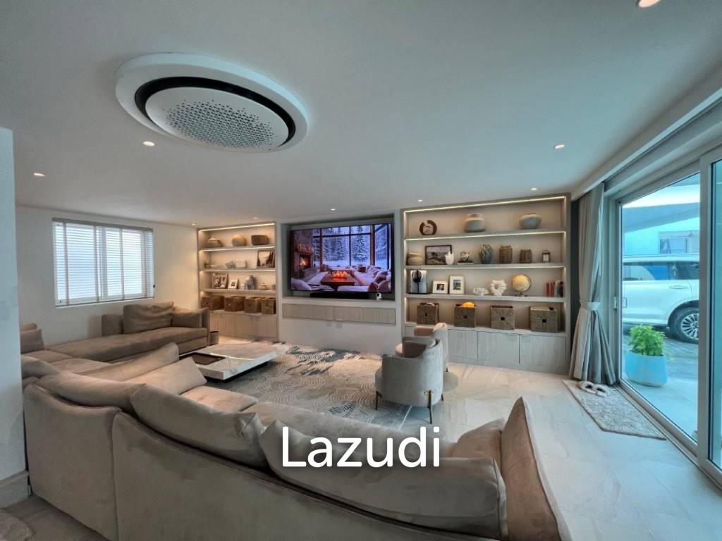 VINEYARDS : Luxury Fully renovated 4 bed pool villa close to town