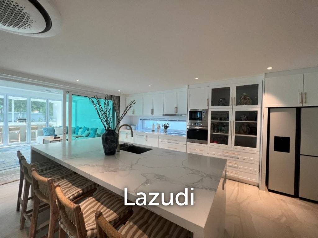 VINEYARDS : Luxury Fully renovated 4 bed pool villa close to town