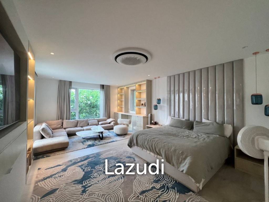 VINEYARDS : Luxury Fully renovated 4 bed pool villa close to town