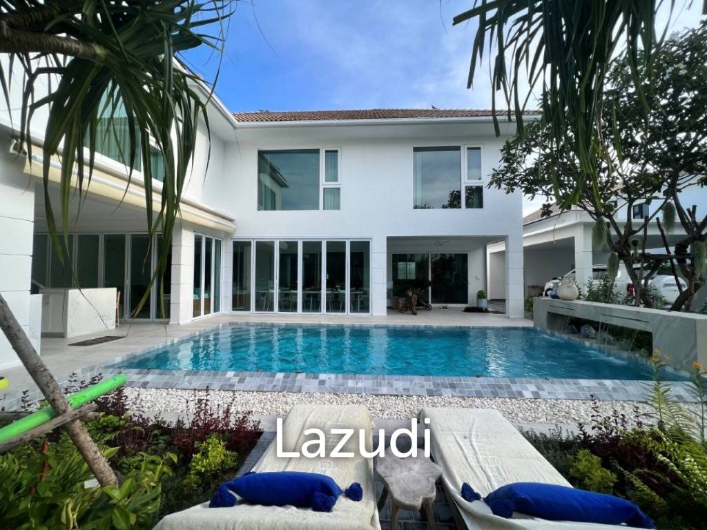 VINEYARDS : Luxury Fully renovated 4 bed pool villa close to town