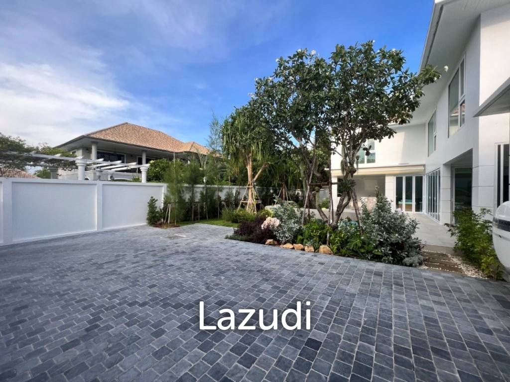 VINEYARDS : Luxury Fully renovated 4 bed pool villa close to town