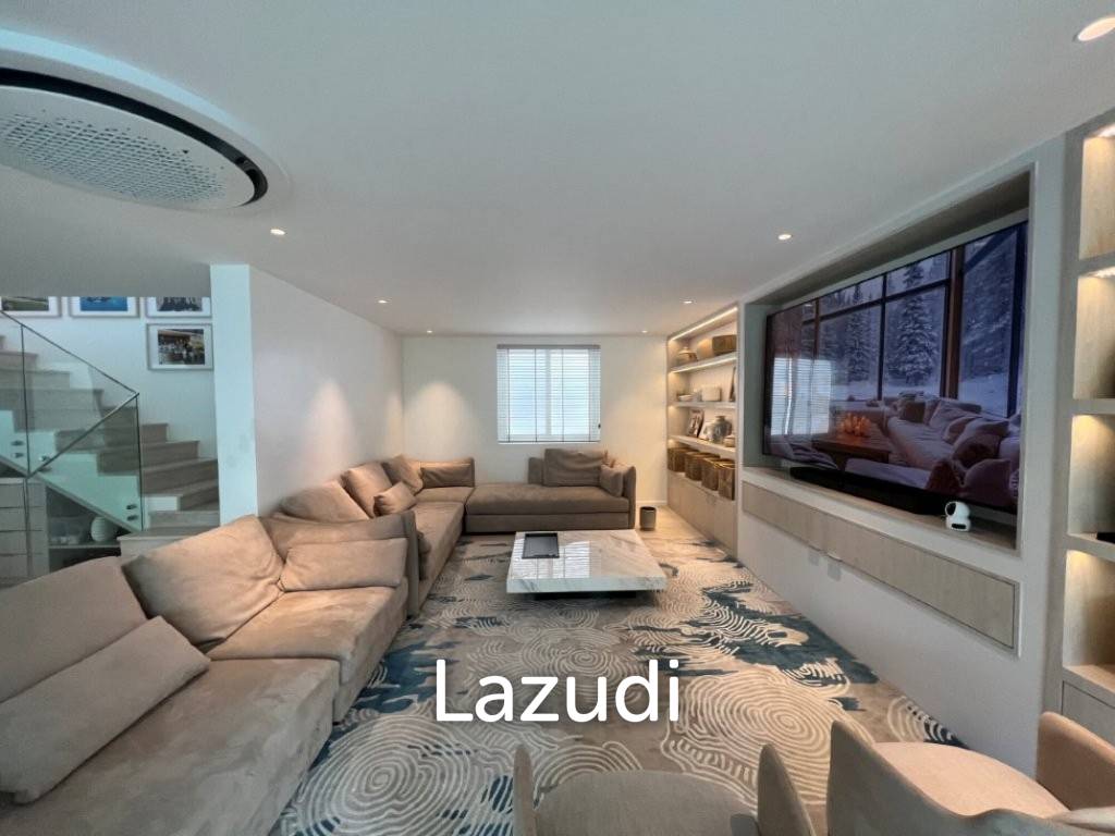 VINEYARDS : Luxury Fully renovated 4 bed pool villa close to town