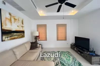 THE VIEWS : Luxury 3 bed pool villa with great views