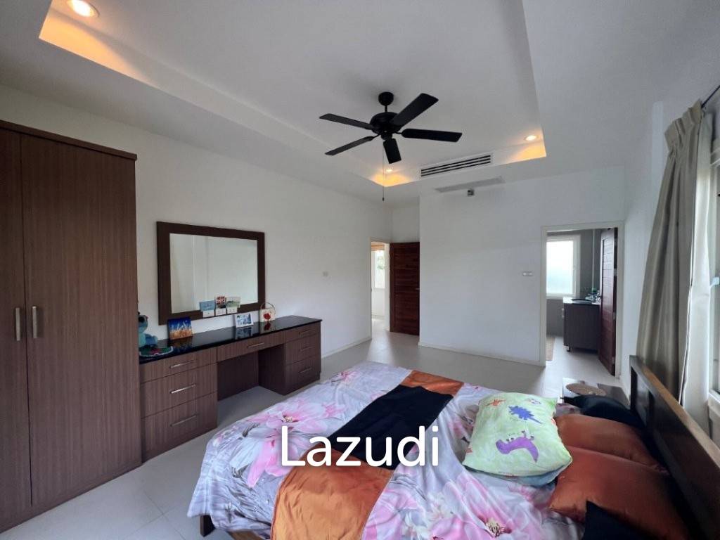 THE VIEWS : Luxury 3 bed pool villa with great views