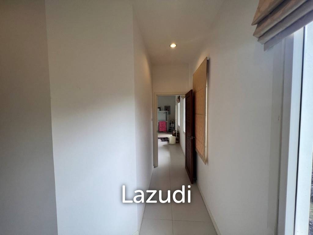 THE VIEWS : Luxury 3 bed pool villa with great views