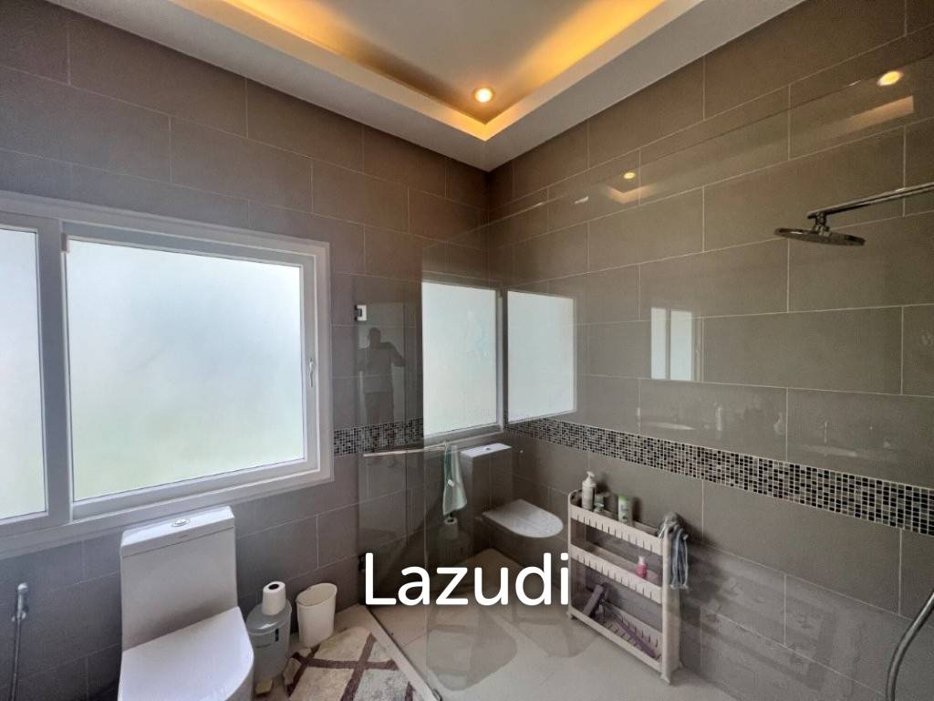 THE VIEWS : Luxury 3 bed pool villa with great views