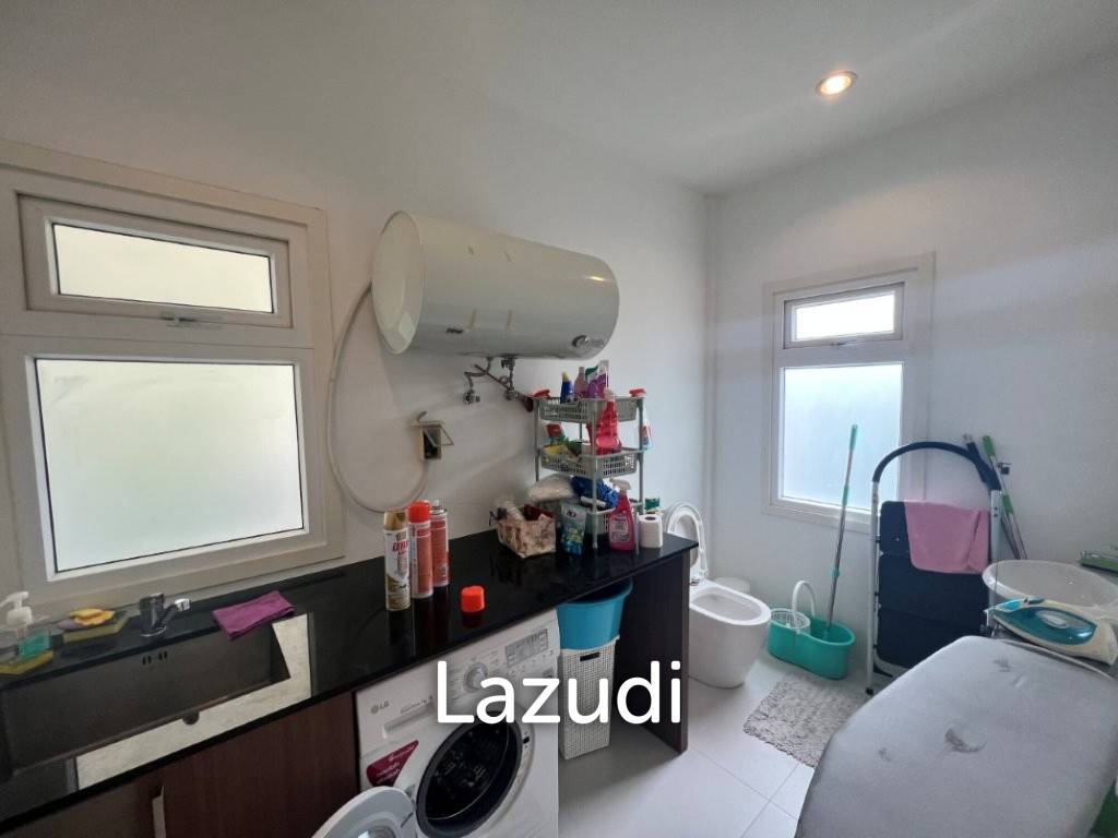 THE VIEWS : Luxury 3 bed pool villa with great views