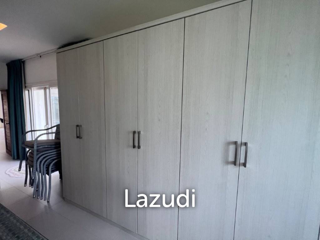 THE VIEWS : Luxury 3 bed pool villa with great views